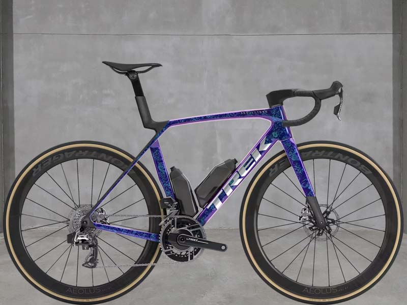 kaws trek madone