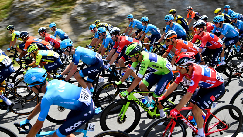 autre visage du peloton des salaires tres contrastes