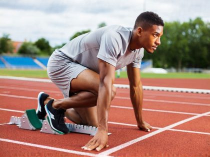 Courir plus vite : clés pour une foulée optimisée