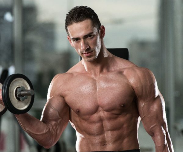 Curls Musculation : Variantes et Techniques pour des Biceps Massifs
