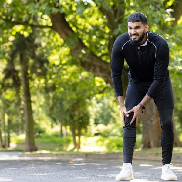 Douleur genoux course à pied : causes fréquentes et solutions