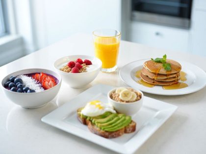 15 Recettes de Petit-Déj Healthy pour sportifs : Rapides et Protéinées