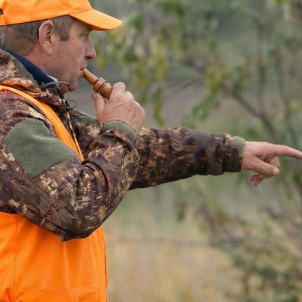 veste-de-chasse-fluo-comment-rester-visible-sans-sacrifier-le-confort